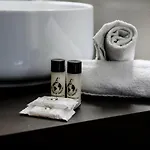 Ama 18 Suites By 