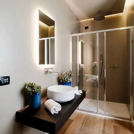 Penzion Ama 18 - The House Of Travelers- Como