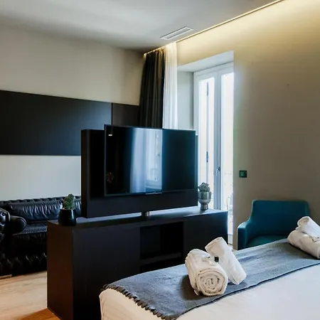 Ama 18 - The House Of Travelers- 3* Como