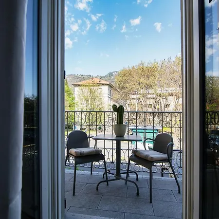 Ama 18 - The House Of Travelers- Como