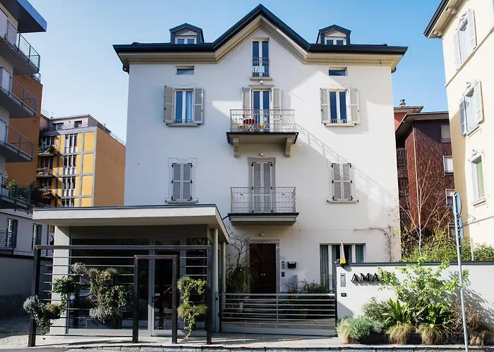 Ama 18 Suites By 