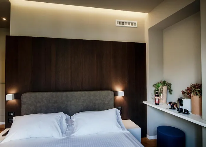 Ama 18 Suites By 