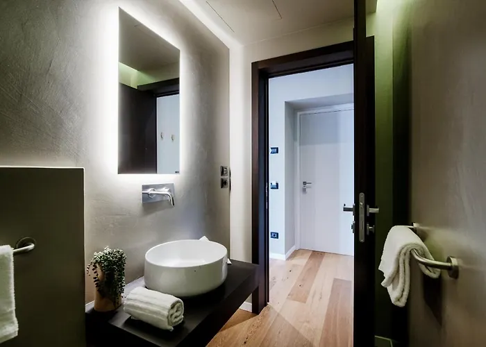 Ama 18 Suites By 