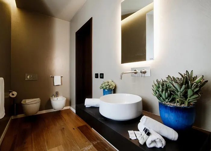 Ama 18 Suites By 