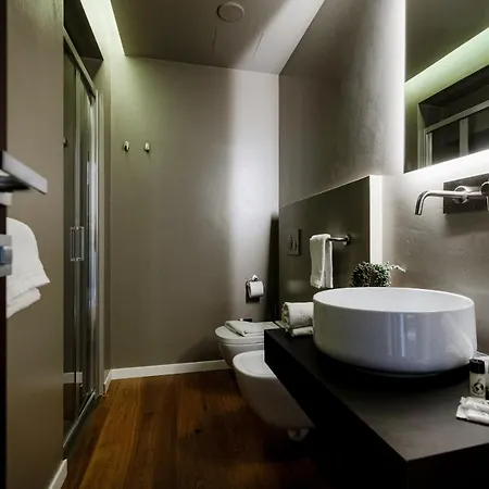 Ama 18 - The House Of Travelers- Guest house