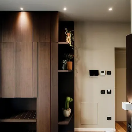 Ama 18 - The House Of Travelers- 3* Como