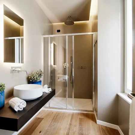 Guest house Ama 18 - The House Of Travelers- Como