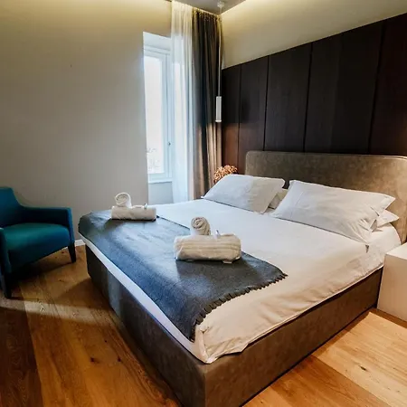 Ama 18 - The House Of Travelers- 3* Como